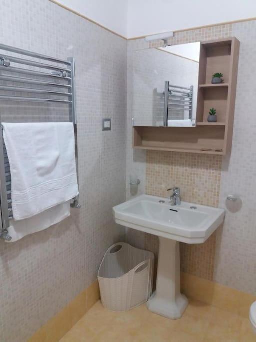 פלרמו Casa Vacanza Sole Di Sicilia מראה חיצוני תמונה